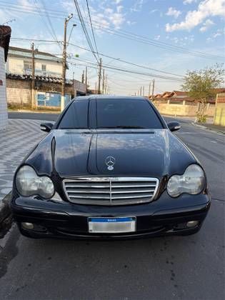 MERCEDES-BENZ C 180 K 1.8 CLASSIC KOMPRESSOR 16V 143 CV GASOLINA 4P AUTOMÁTICO MERCEDES-BENZ C 180 K 1.8 CLASSIC KOMPRESSOR 16V 143 CV GASOLINA 4P AUTOMÁTICO